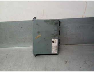 Recambio de caja reles / fusibles para citroën xsara berlina 2.0 hdi cat (rhy / dw10td) referencia OEM IAM 9644648780  73007512 