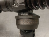 Recambio de inyector para seat leon (1p1) 1.9 tdi referencia OEM IAM 038130073AG  0414720215 BOSCH