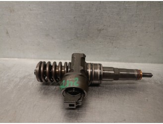 Recambio de inyector para seat leon (1p1) 1.9 tdi referencia OEM IAM 038130073AG  0414720215 BOSCH