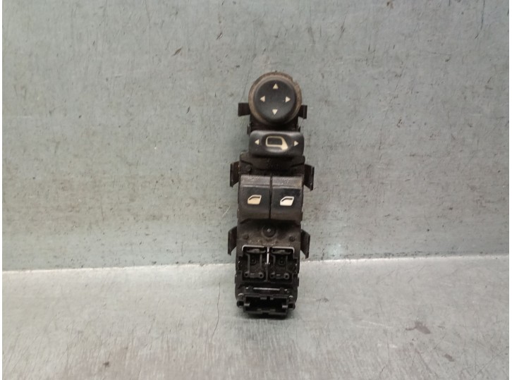 Recambio de mando elevalunas delantero izquierdo para citroën c4 coupe lx referencia OEM IAM 9651464277 6554HE 