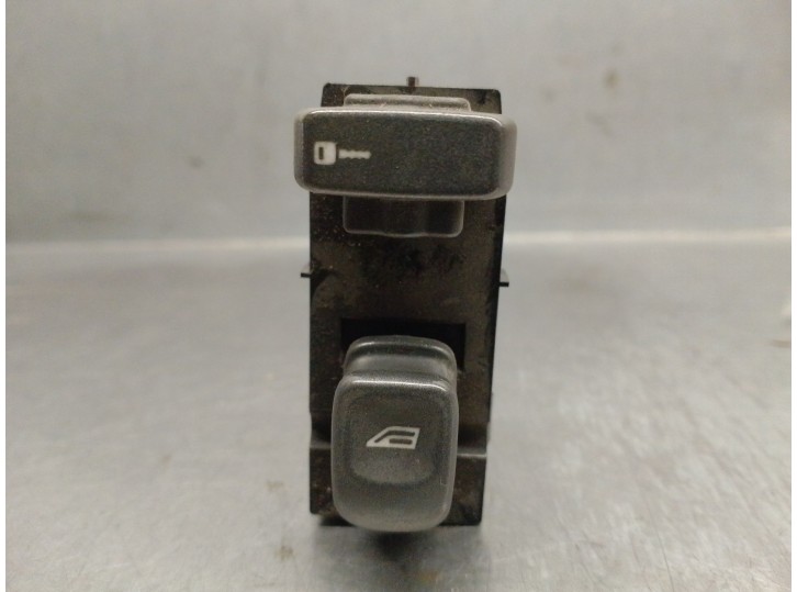 Recambio de elevalunas delantero derecho para volvo v40 familiar 1.9 diesel cat referencia OEM IAM 30889755 30887569 