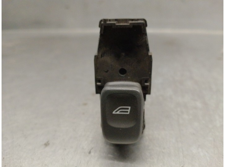 Recambio de elevalunas trasero izquierdo para volvo v40 familiar 1.9 diesel cat referencia OEM IAM 30889758 30887573 