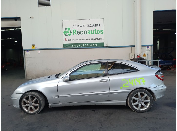 mercedes-benz clase c (w203) sportcoupe del año 2001
