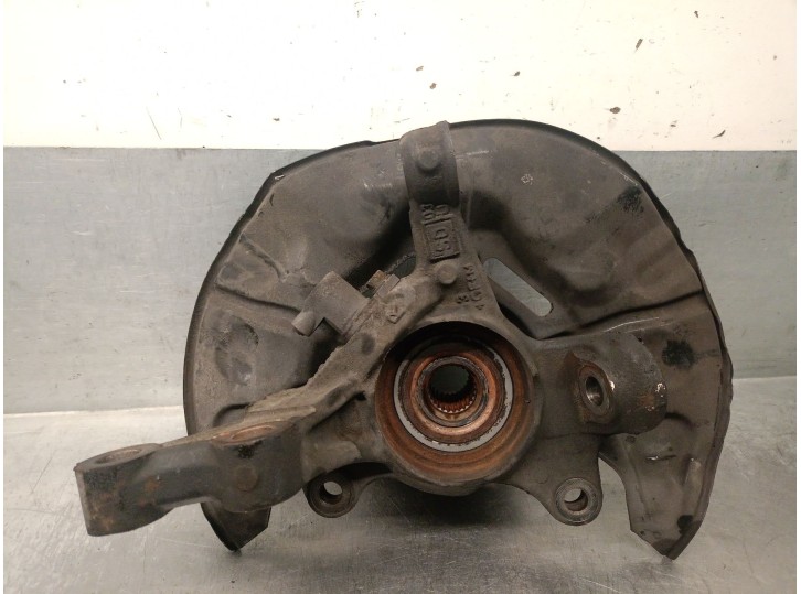 Recambio de mangueta delantera derecha para toyota avensis berlina (t25) 1.8 16v cat referencia OEM IAM 4321105051 4321105051 