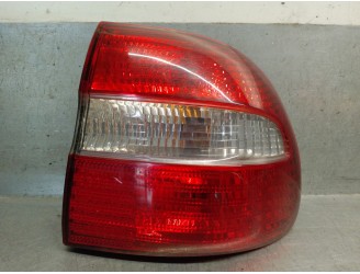 Recambio de piloto trasero derecho para volvo v40 familiar 1.9 diesel cat referencia OEM IAM 30621888 30621888 