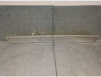 Recambio de embellecedor para mercedes-benz clase s (w222, v222, x222) s 560 e (222.173) referencia OEM IAM A2226805435 A2226805