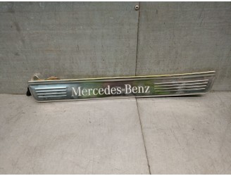 Recambio de embellecedor para mercedes-benz clase s (w222, v222, x222) s 560 e (222.173) referencia OEM IAM A2226803335 A2226803