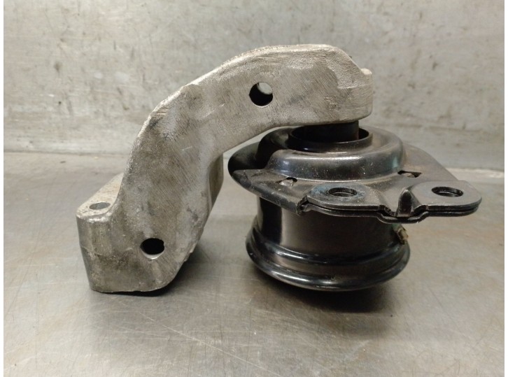 Recambio de soporte motor derecho para volvo v40 familiar 1.9 diesel cat referencia OEM IAM 30611472 