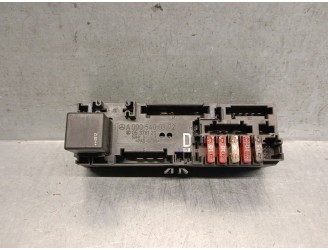 Recambio de caja reles / fusibles para mercedes-benz clase e (w210) berlina diesel 220 cdi (210.006) referencia OEM IAM A0005400