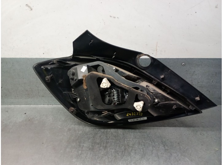 Recambio de piloto trasero derecho para opel astra h ber. 1.7 16v cdti referencia OEM IAM 13222325 1222356 