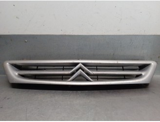 Recambio de rejilla delantera para citroën xsara break 1.9 td sx referencia OEM IAM 7804G8 7804G8 