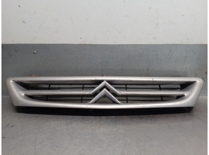 Recambio de rejilla delantera para citroën xsara break 1.9 td sx referencia OEM IAM 7804G8 7804G8 