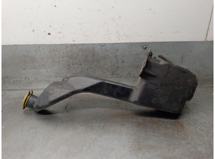 Recambio de deposito limpia para opel zafira b 1.9 cdti referencia OEM IAM 13145448 1450217 