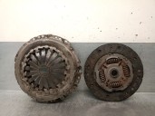 Recambio de kit embrague para peugeot 208 1.2 12v vti referencia OEM IAM 9601139380 1611284980 LUK