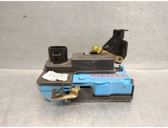 Recambio de cerradura puerta delantera derecha para volvo xc90 2.4 diesel cat referencia OEM IAM 30699748 30699748 VALEO