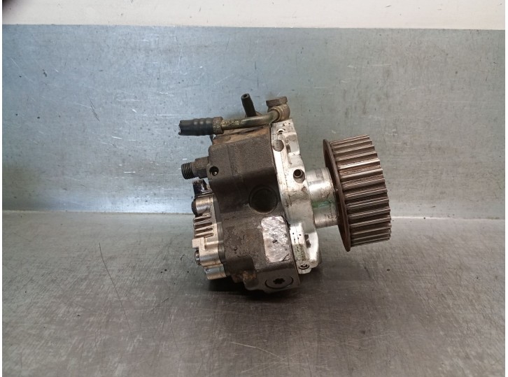 Recambio de bomba inyeccion para chrysler voyager (rg) 2.5 crd grand voyager limited referencia OEM IAM 5066819AA 5066819AA BOSC