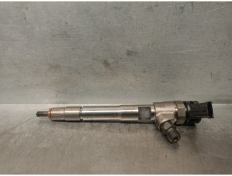 Recambio de inyector para renault trafic iii autobús (jg_) 2.0 dci 110 (jgmw) referencia OEM IAM HMLGT9558R 0445110939 BOSCH