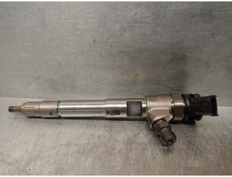 Recambio de inyector para renault trafic iii autobús (jg_) 2.0 dci 110 (jgmw) referencia OEM IAM HMLGT9558R 0445110939 BOSCH