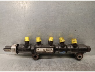 Recambio de rampa inyectora para peugeot 206 sw 1.4 hdi referencia OEM IAM 9654592680 1570G2 