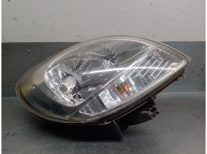 Recambio de faro derecho para nissan kubistar (x76) 1.5 dci turbodiesel cat referencia OEM IAM 8200236591 2601000Q0L 