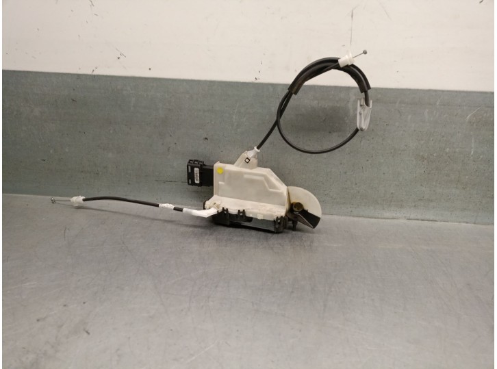 Recambio de cerradura puerta delantera izquierda para citroën berlingo 1.6 16v hdi referencia OEM IAM 828406 9135EG 