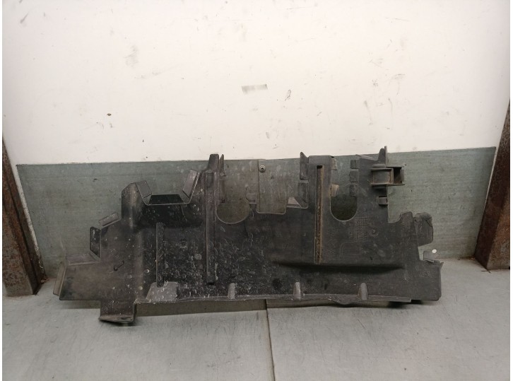 Recambio de molduras delanteras para citroën berlingo 1.6 16v hdi referencia OEM IAM 9680450480 7104HN 