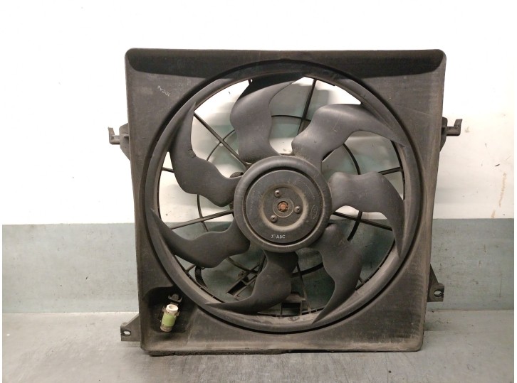 Recambio de electroventilador para kia carens iv 1.7 crdi referencia OEM IAM 25380A4510 25380A4510 