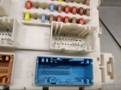 Recambio de caja reles / fusibles para volvo v40 hatchback (525) d3 referencia OEM IAM 31394136 04009324 