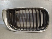 Recambio de rejilla delantera para bmw serie 3 touring (e46) 2.0 16v diesel cat referencia OEM IAM 51137030550 51137042962 