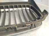 Recambio de rejilla delantera para bmw serie 3 touring (e46) 2.0 16v diesel cat referencia OEM IAM 51137030550 51137042962 