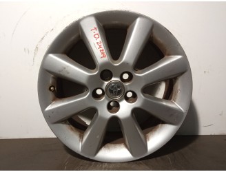 Recambio de llanta para toyota avensis berlina (t25) 1.8 16v cat referencia OEM IAM 4261105140 R16X61/2JJET45 