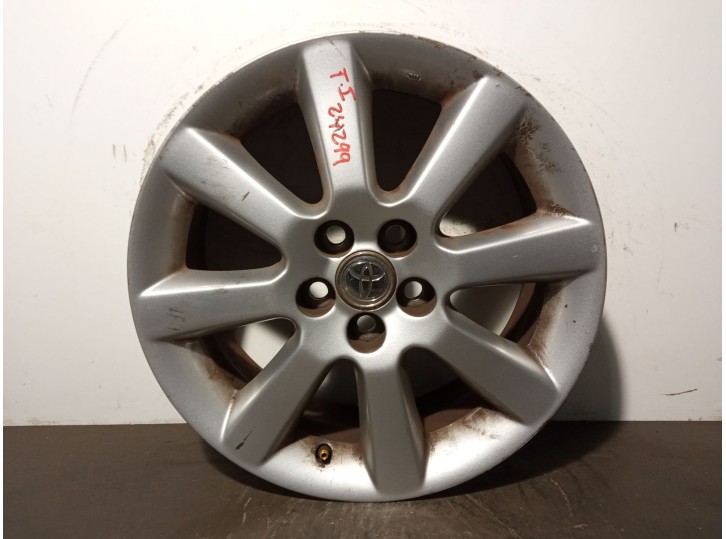 Recambio de llanta para toyota avensis berlina (t25) 1.8 16v cat referencia OEM IAM 4261105140 R16X61/2JJET45 