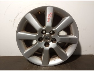 Recambio de llanta para toyota avensis berlina (t25) 1.8 16v cat referencia OEM IAM 4261105140 R16X61/2JJET45 