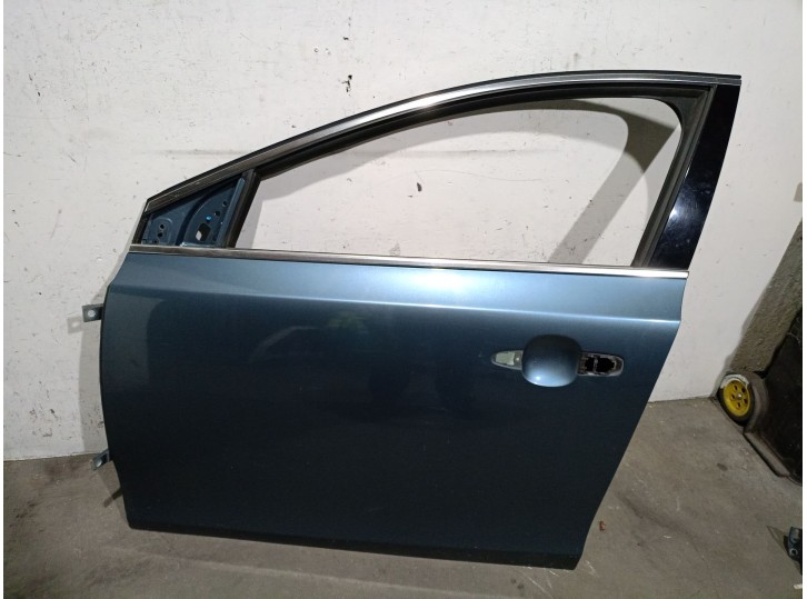 Recambio de puerta delantera izquierda para volvo v40 hatchback (525) d3 referencia OEM IAM 32321018 32321018 