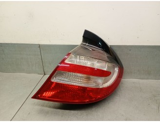 Recambio de piloto trasero derecho para mercedes-benz clase c (w203) sportcoupe 2.2 cdi cat referencia OEM IAM A2038202664 A2038