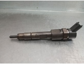 Recambio de inyector para volvo v40 familiar 1.9 diesel cat referencia OEM IAM 0445110021 BOSCH