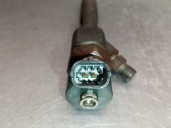 Recambio de inyector para volvo v40 familiar 1.9 diesel cat referencia OEM IAM 7700111014 0445110021