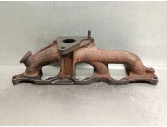 Recambio de colector escape para volvo v40 familiar 1.9 diesel cat referencia OEM IAM 30621319 30621319 