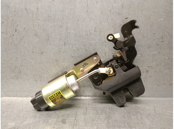 Replacement boot / tailgate lock for hyundai xg (xg) 350 OEM IAM reference 8126039500 8126039500 