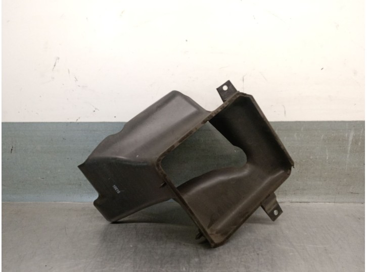 Recambio de moldura para mazda 6 hatchback (gh) 2.2 mzr-cd (gh10) referencia OEM IAM R2BF13566 R2BF13566 