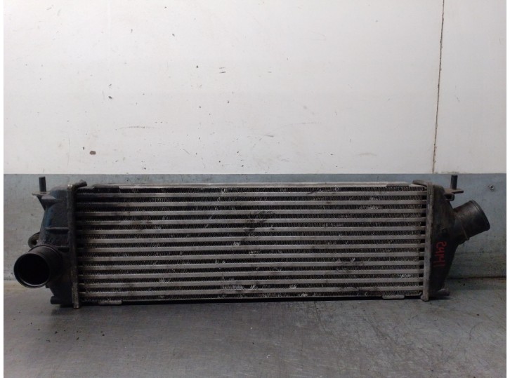 Replacement intercooler for Renault Trafic II bus (JL) 2.0 dCi 115 OEM IAM reference 8200411160 8200411160 VALEO