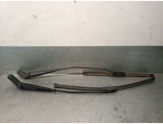 Recambio de brazo limpia delantero derecho para jaguar x-type 2.5 v6 24v cat referencia OEM IAM C2S1706 C2S1706 