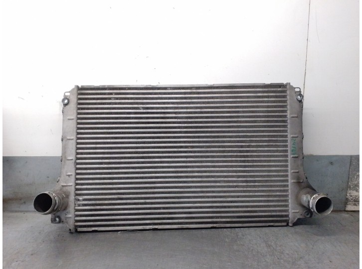 Recambio de intercooler para toyota avensis wagon (t25) 2.0 turbodiesel cat referencia OEM IAM 1271002220 179400R010 