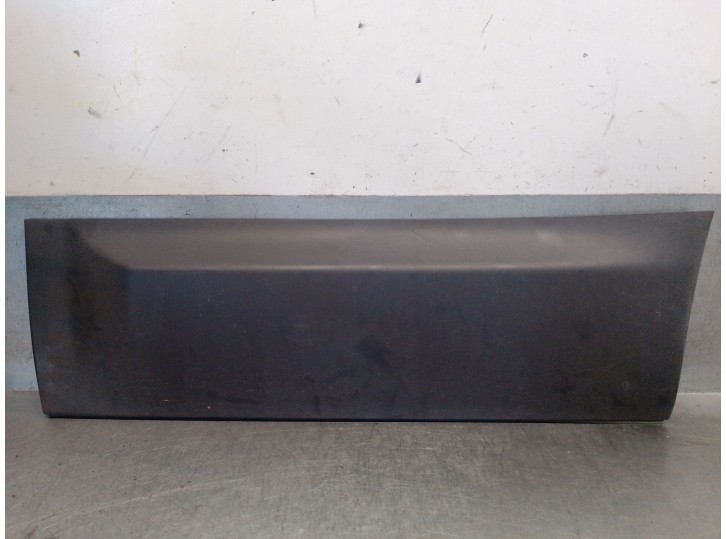 Recambio de molduras traseras para nissan qashqai i (j10, nj10) 1.6 referencia OEM IAM 82871JD01D 82871BR01B 