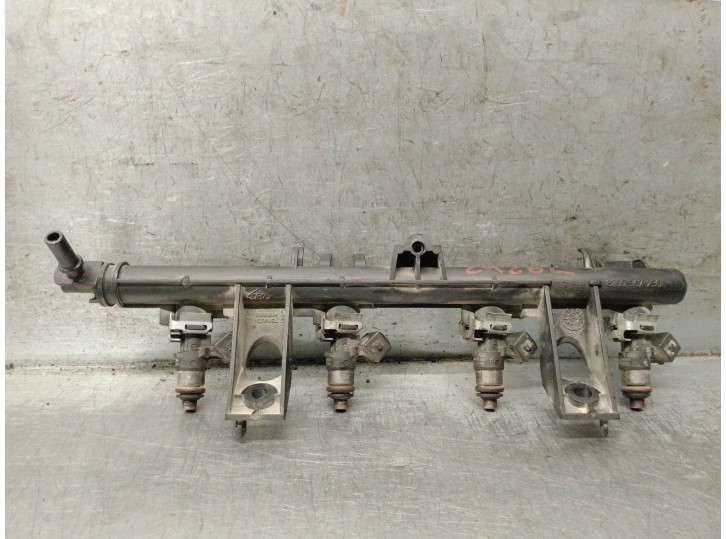 Recambio de rampa inyectora para dacia sandero ii 1.2 16v cat referencia OEM IAM 8200367230 8200367230 