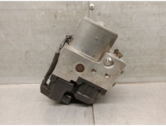 Recambio de abs para volvo v40 familiar 1.9 diesel cat referencia OEM IAM 30857585 30856098 0265216462 BOSCH