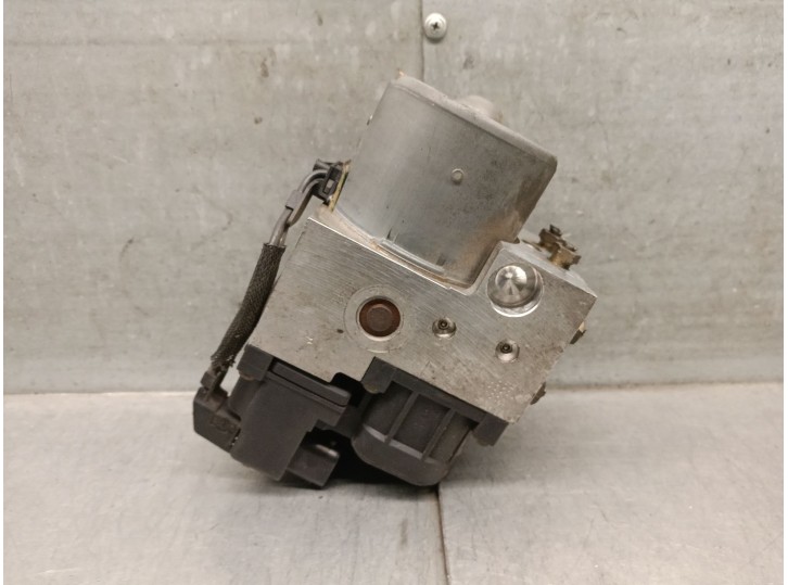 Recambio de abs para volvo v40 familiar 1.9 diesel cat referencia OEM IAM 30857585 30856098 0265216462 BOSCH