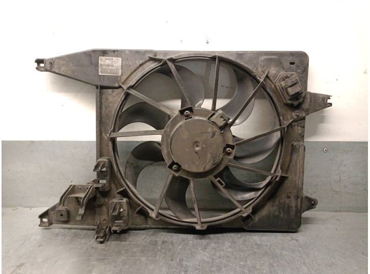 Recambio de electroventilador para dacia sandero (bs_) 1.5 dci referencia OEM IAM 214815057R 214815057R 01303071077 BOSCH