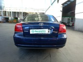 toyota avensis berlina (t25) del año 2006