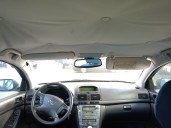 toyota avensis berlina (t25) del año 2006